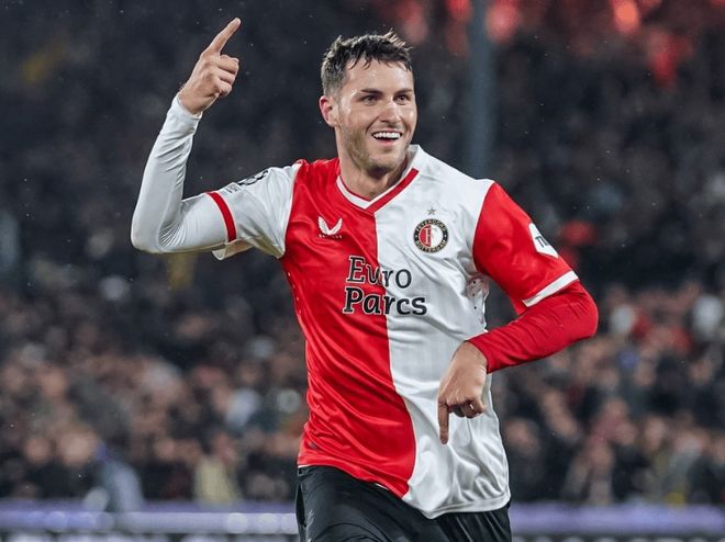 转折点费耶诺德临场应变；英超赛前攻防权衡；底气十足；高层口径保持一致(费耶诺德对乌德勒兹)