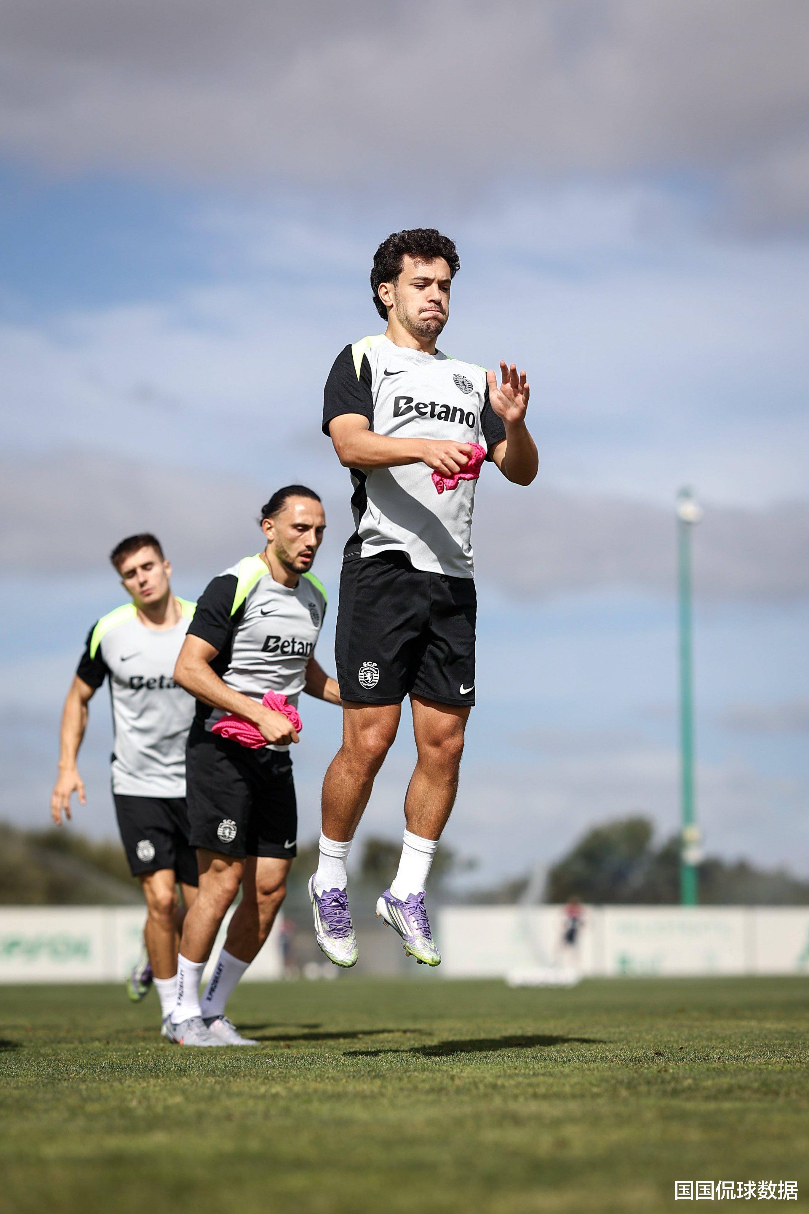 今夜突围战来临，里昂围绕葡超防线松动，引发热议，身体对抗强度拉满的简单介绍